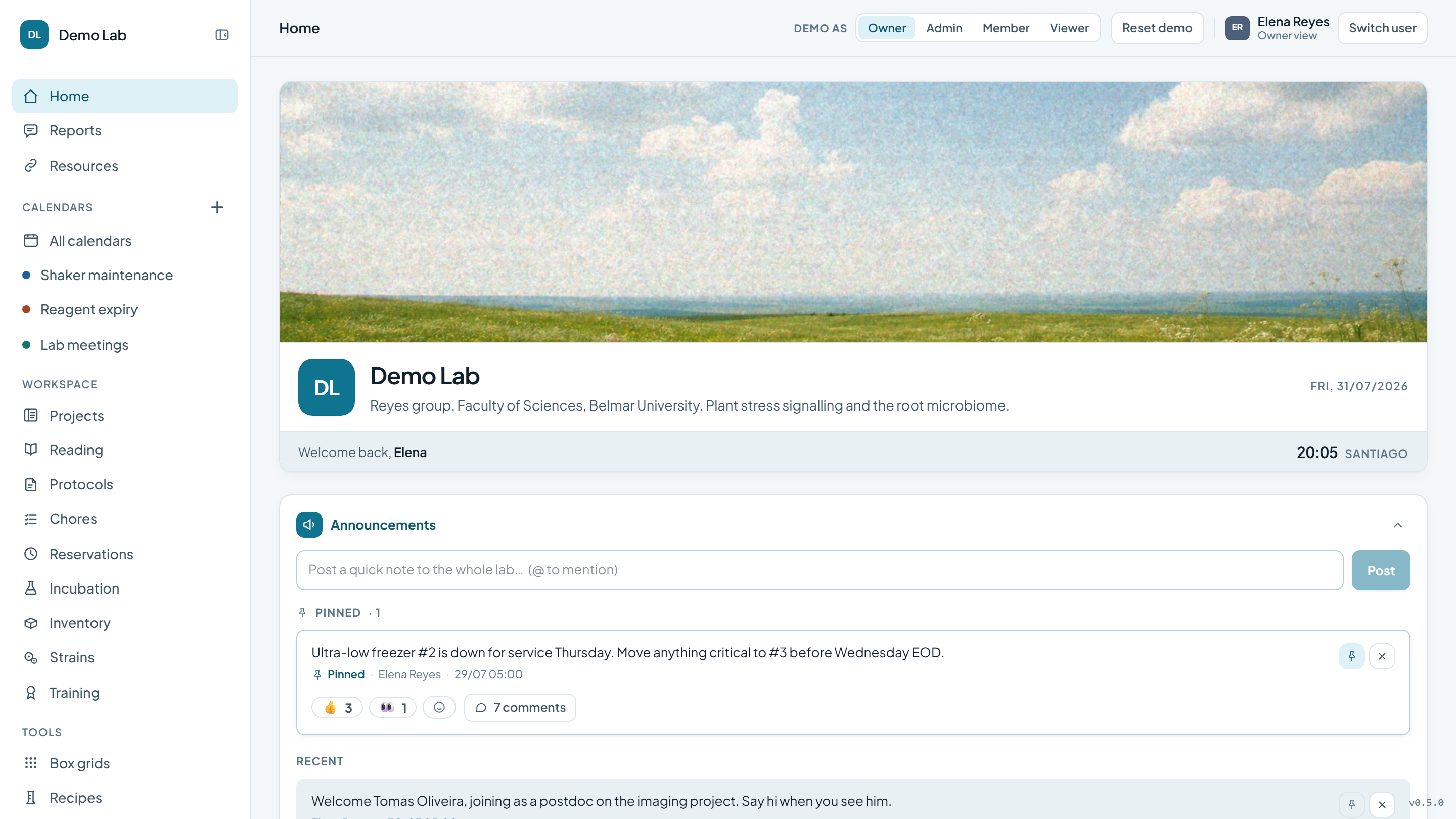 PetriHub Home: pinned announcements with reactions and comments, this week's agenda, and a month calendar